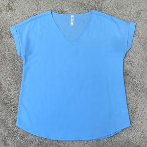 V neck to pin baby blue